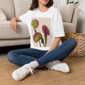Venus flugfälla T-shirt: Botanisk illustration, unisex bomullströja