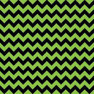 Op de afbeelding: Een herhalend geometrisch patroon met horizontale rijen van scherpe, zigzaglijnen. Het ontwerp wisselt af tussen effen zwarte en levendige limoengroene strepen, wat zorgt voor een contrastrijke, uniforme chevrontextuur over het gehele oppervlak.