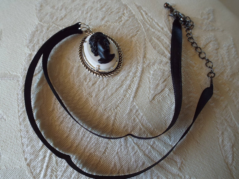 Cameo Black on White Silver Tone Metal Bezel Satin Necklace