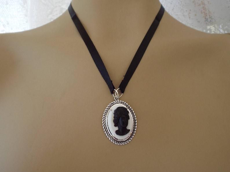 Cameo Black on White Silver Tone Metal Bezel Satin Necklace