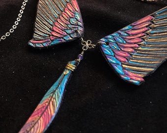 HUMINGBIRD LEATHER NECKLACE, with amethyst quartz, handcarved leather, hummingbird wings, leather jewerly, natural stone, brass chain