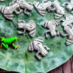 10 Frog Spacer Beads Adorable 3D Toads Boho Bracelet Beads Spirit Totem Animal Charms Jewelry Supplies 12mm