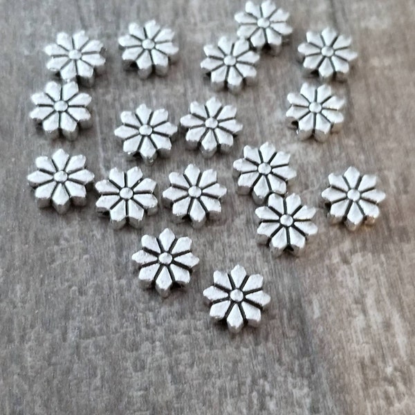 12 Sweet Daisy Spacer Beads Silver Focal Bracelet Charms Flower Beads Jewelry Supplies 9mm