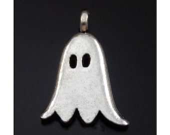 10 GHOST Charms Little Haunts Halloween Charms Distressed Antique Silver Tone Spooky Spirit Charm Jewelry Supplies 14x19mm