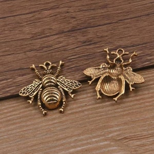 Dark Antique Gold Bee Charms Large Bee Charms Antique Gold Honeybee Charms Bumblebee Charms Jewelry Supplies 25x20mm