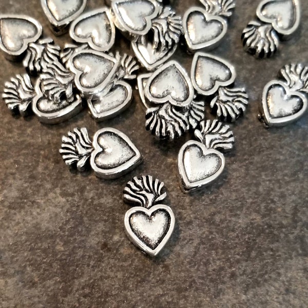 10 Sacred Heart Beads Antique Silver Sacred Heart Charms Rosary Parts Milagros Beads Religious Jewelry Supplies 15.5x9.5mm