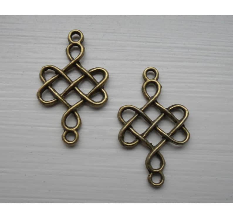 Celtic Triskelion 19mm Chandelier Connector Charms C5566 - 10