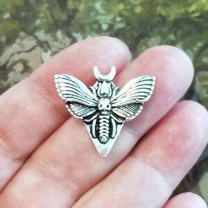 2 Luna Moth Pendants Death's Head Moth Charms Hidden Back Loop Moth Jewelry Supplies 25.5x23.5mm