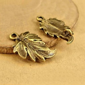 Beautiful Bronze Leaf Connectors Charms Fall Findings Leaves Jewelry Supplies 19x11mm
