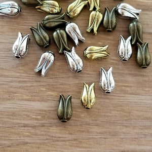 12 Tulip Spacer Beads Silver Bronze Antique Gold Flower Beads Tulip Beads Tulip Charms Jewelry Supplies 10x6mm