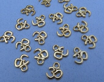 20 Mini Gold Tone Ohm Charms Tiny Om Buddhist Meitation Yoga  Charm Jewelry Please Read Item Details 10 mm