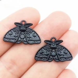 2 Black Luna Moth Charms Small Black Lunar Moth Pendants Spooky Halloween Charms Celestial Jewelry Supplies 25x17mm