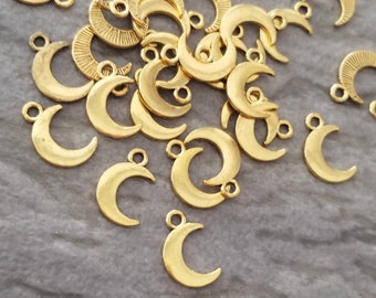 Darling Mini Moon Charms Tiny Antique Gold Crescent Moon Charms Celestial Jewelry Supplies 14x10mm