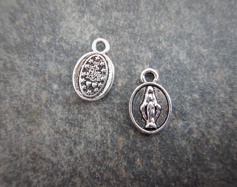 40 Mini Immaculate Mary Medals Charms Rosary Jewelry Supplies Tiny Atq Silver Tone with Varying Contrast 13x9.5mm