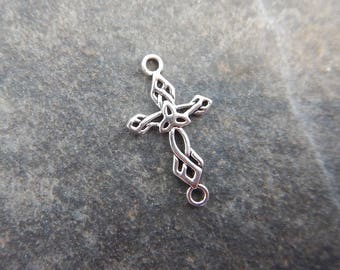 Small Triquetra Trinity Knot Cross Connectors Charms Bracelet Jewelry Supplies Lovely Celtic Design Please Note Measurements 22x13mm