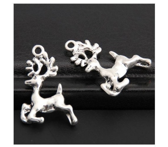 12 Reindeer charms antique silver tone CT28