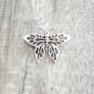 Butterfly Charms Antique Silver Filigree Butterfly Pendants Hidden Loop Butterfly Jewelry Supplies 27x21mm