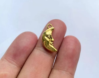 Antique Gold Crescent Moon Charms Man in the Moon Charms Antique Gold Celestial Charms Fantasy Jewelry Supplies 19x9mm