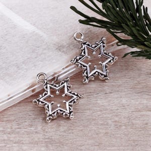 Lovely Star Charms Ornate Open Star Charms Christmas Snowflake Star Charms Celestial Jewelry Supplies 23x19mm