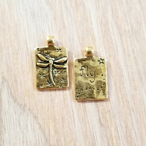 Beautiful Antique Gold Dragonfly Charms Fly Away Pendants Jewelry Supplies 20x12mm