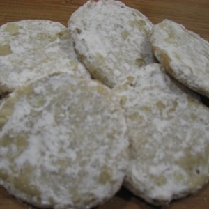 Pecan Sandies image 1