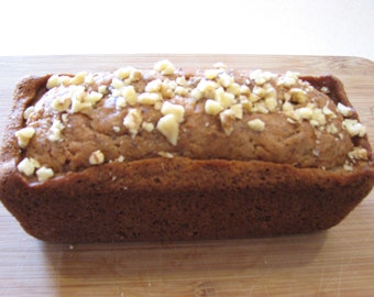 Applesauce Nut Bread