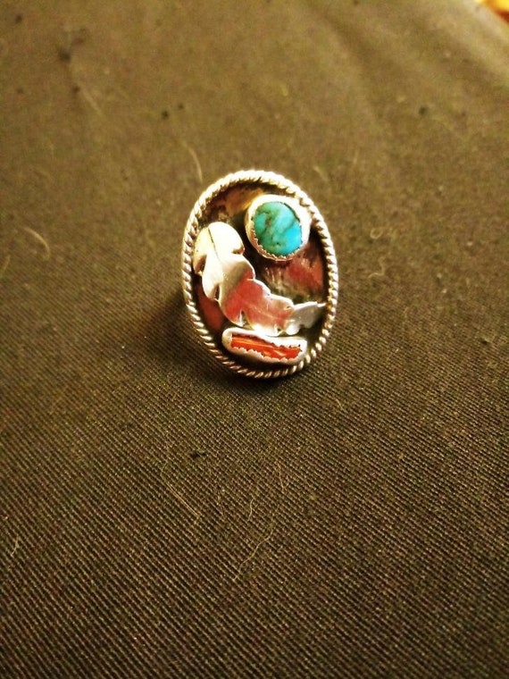Captivating Vintage Native American Zuni 8 Corals Sterling Silver Wreath Pin Captivating Vintage Native American Zuni 8 Corals Sterling Silver Wreath Pin