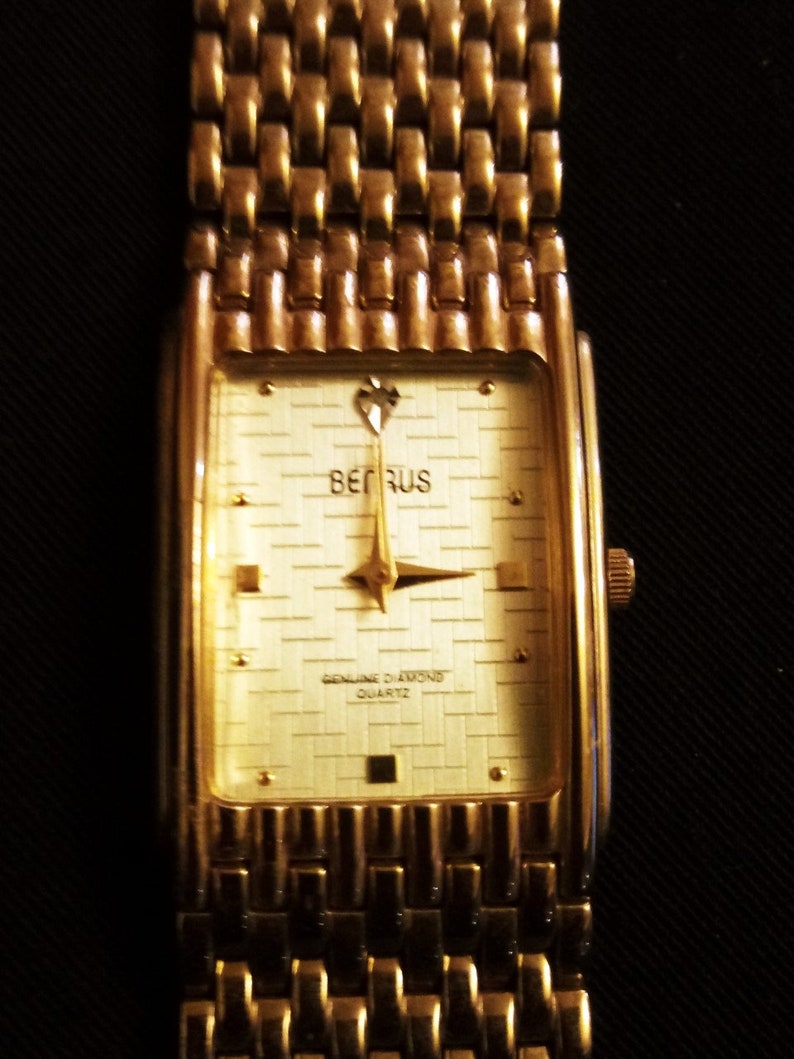 benrus diamond quartz mens watch