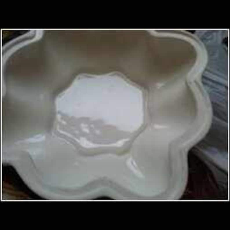 Chantilly Candy Dish. Large.Amazingly Lovely Candy Dish