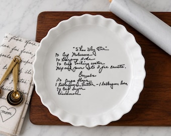 Personalized Gift for Baker – Custom Recipe Ceramic Pie Dish, Handwritten Baking Keepsake