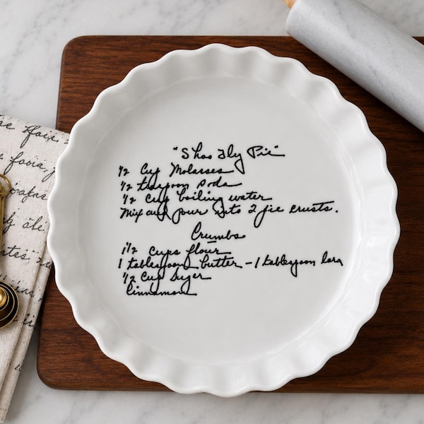 Vu dans une publicité Etsy, annonce « Trouvez la joie », poterie Prairie Hills : transférez la recette manuscrite de vos proches sur une assiette