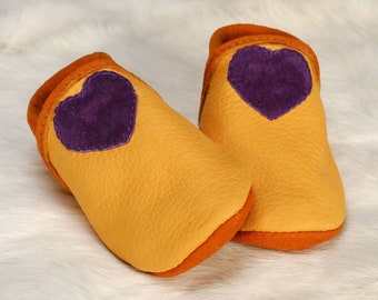 Leather Baby Moccasins Deerskin/Hearts