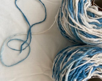 Tweedy organic indigo cotton handspun yarn / white and Indigo blue