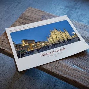 Milan Photography Print | Piazza del Duomo Wall Art | Milan Italy Travel Poster | Unframed Fine Art Giclée Print afbeelding 4