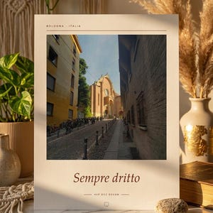 Sempre Dritto Poster | Bologna Italy Wall Art | Italian Street Photography Print, Bologna Travel Decor, Fine Art Giclée Print afbeelding 5