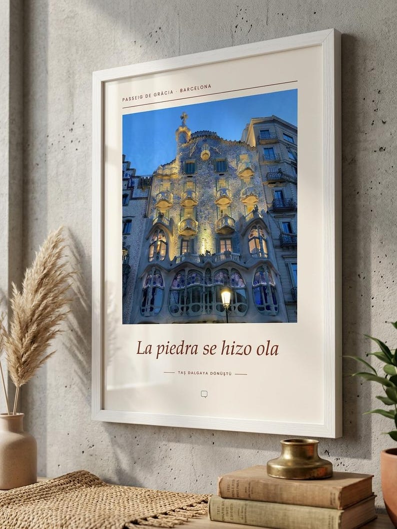 Framed Casa Batlló Photography Print | Barcelona Spain Wall Art | Gaudí Fine Art Poster | Architecture Giclée Print zdjęcie 3