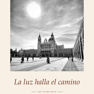 La luz halla el camino | Plaza de la Armería Madrid Fine Art Print | Almudena Cathedral Black and White Photography bild 1