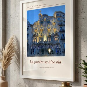 Impresión fotográfica de Casa Batlló / Barcelona España Arte mural / Cartel de viaje de Gaudí / Impresión Giclée de bellas artes sin enmarcar imagen 2