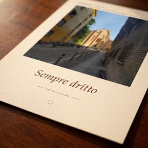 Sempre Dritto Poster | Bologna Italy Wall Art | Italian Street Photography Print, Bologna Travel Decor, Fine Art Giclée Print afbeelding 3
