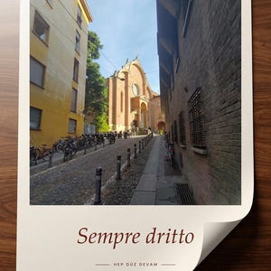 Sempre Dritto Poster | Bologna Italy Wall Art | Italian Street Photography Print, Bologna Travel Decor, Fine Art Giclée Print afbeelding 4