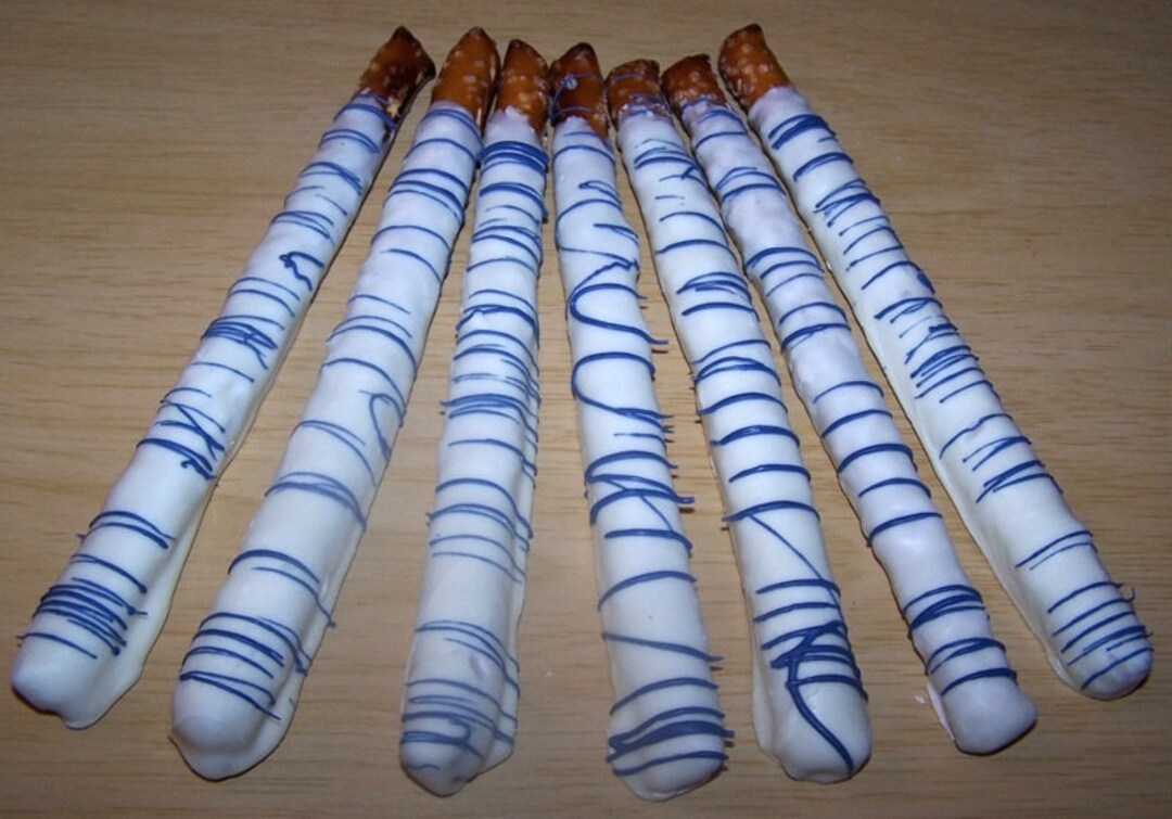 20 Large Pretzel Rods Dipped in Chocolate Chocolate Pretzel Rods Chocolate Favors Etsy