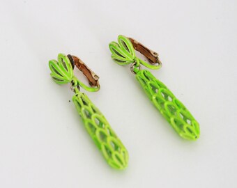 Vintage 1960s neon green dangle clip on earrings