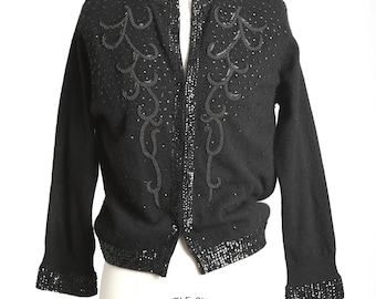 Cárdigan de punto de angora de lana de cordero con lentejuelas negras estilo vintage de los años 50