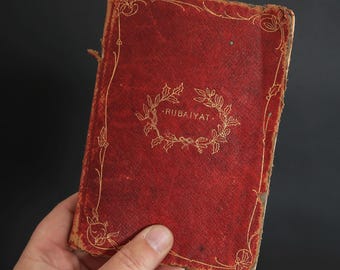 Antico libro rosso di Rubaiyat di Edward Fitzgerald / Libretti Ariel Rubaiyat di Omar Ikhayyam Poesie