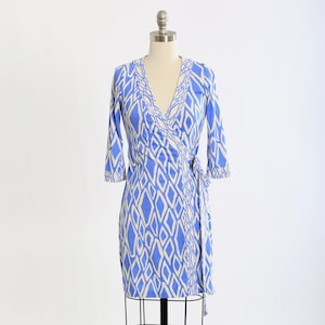 Diane Von Furstenberg DVF blue diamond silk jersey wrap dress Sz 4