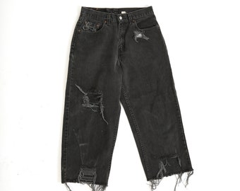 560 Levis | Vintage Y2K 560 black Levis distressed jeans USA W29 L22