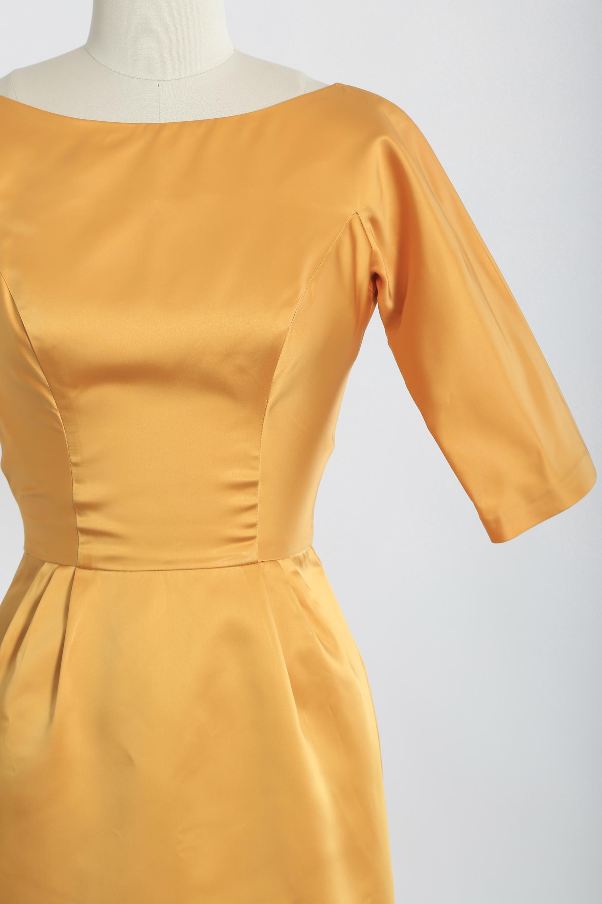 green emerald velvet dress 1960s Metallic Gold Lurex Wiggle Dress
