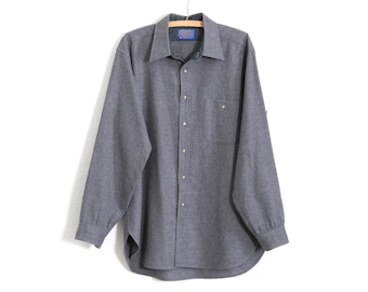 Pendleton de los años 50 / Camisa vintage de los años 50 de Pendleton de lana gris con parches de cuero en los codos