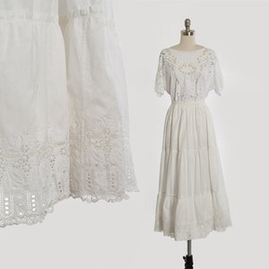 Antique vintage 1900s Edwardian white cotton embroidered crochet lace floral skirt