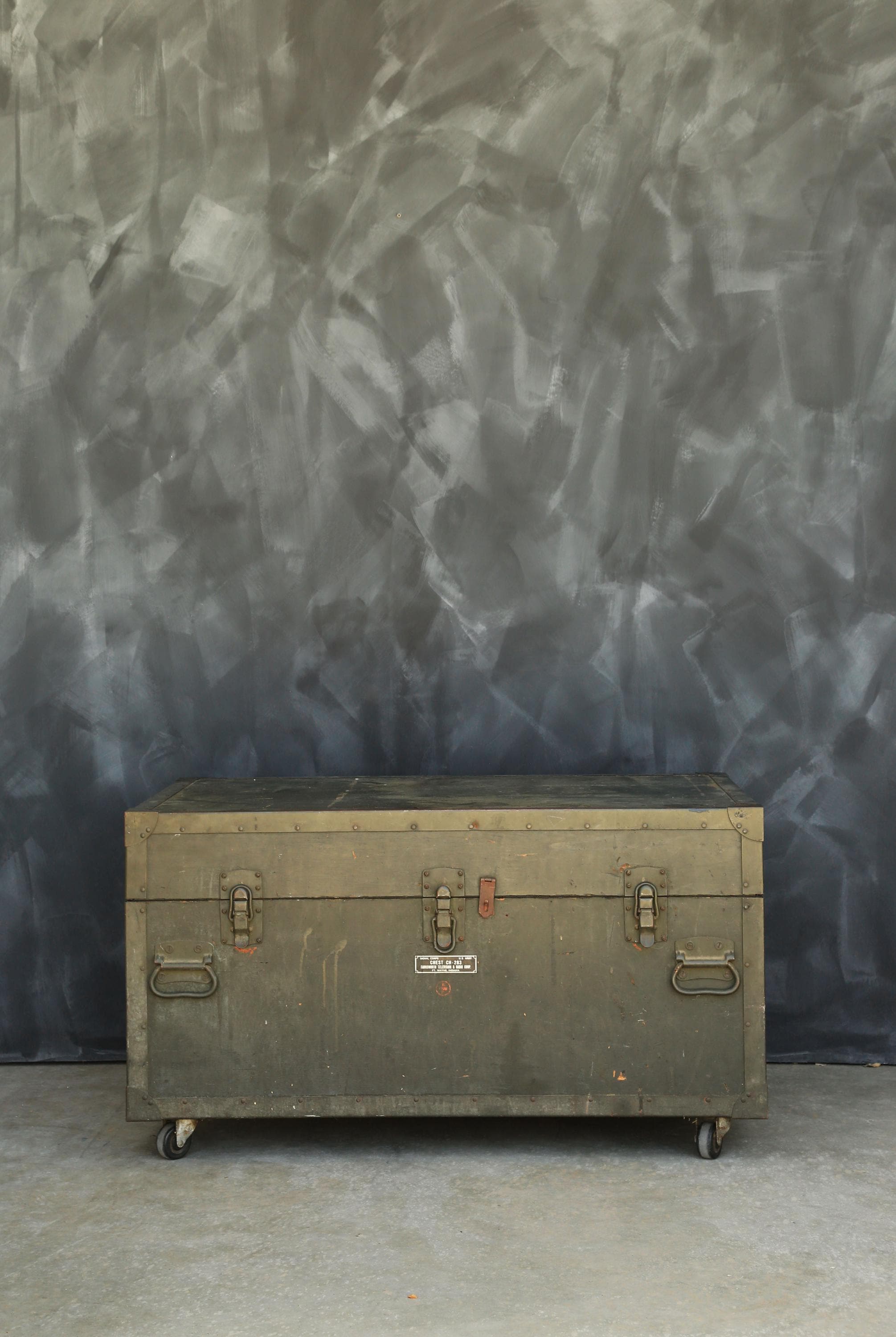 WWII Military Trunk | Vintage Large US AMRY Signal Corps